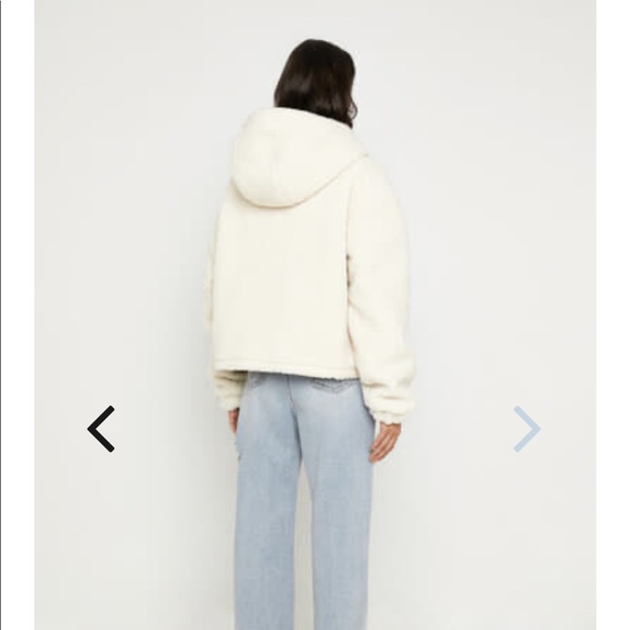 Cream Sherpa Jacket - SMALL - Picture 4 of 4